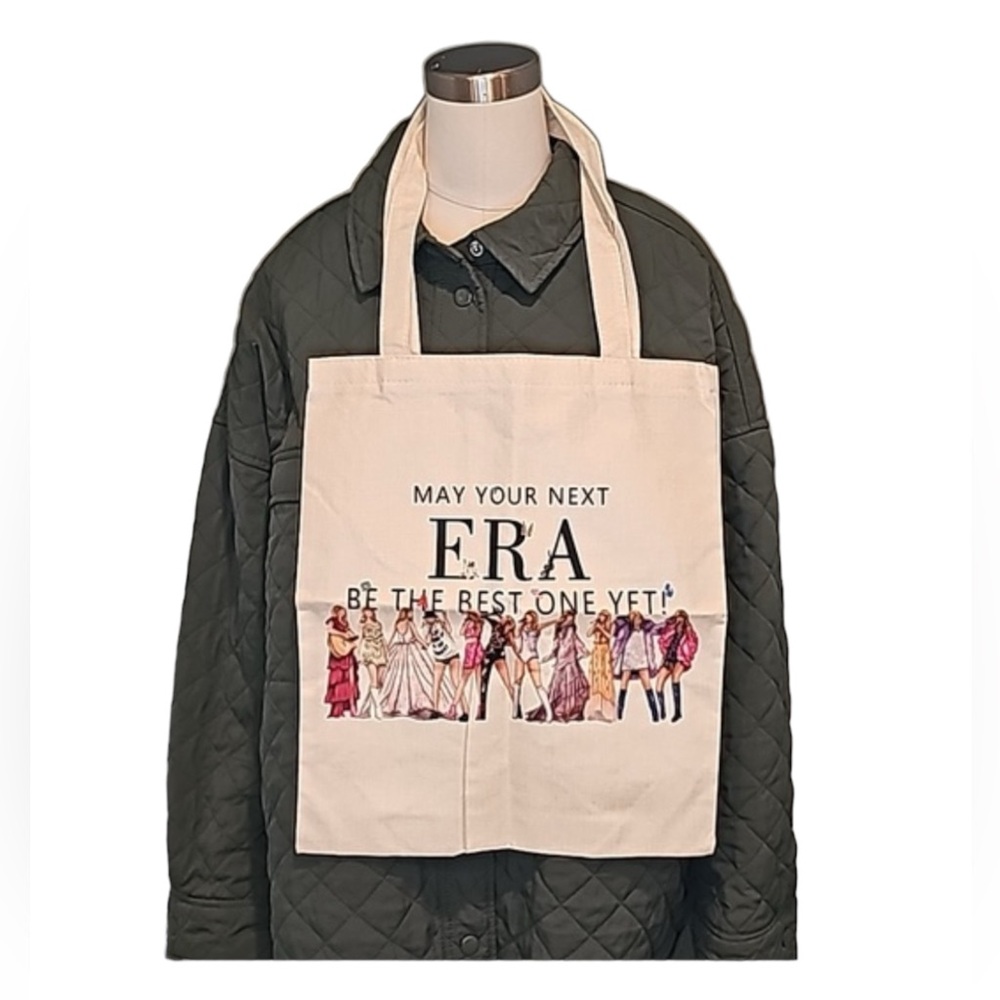 💚 FREE with any purchase ⭐️ Tote Bag w/ Taylor Swift - NWOT